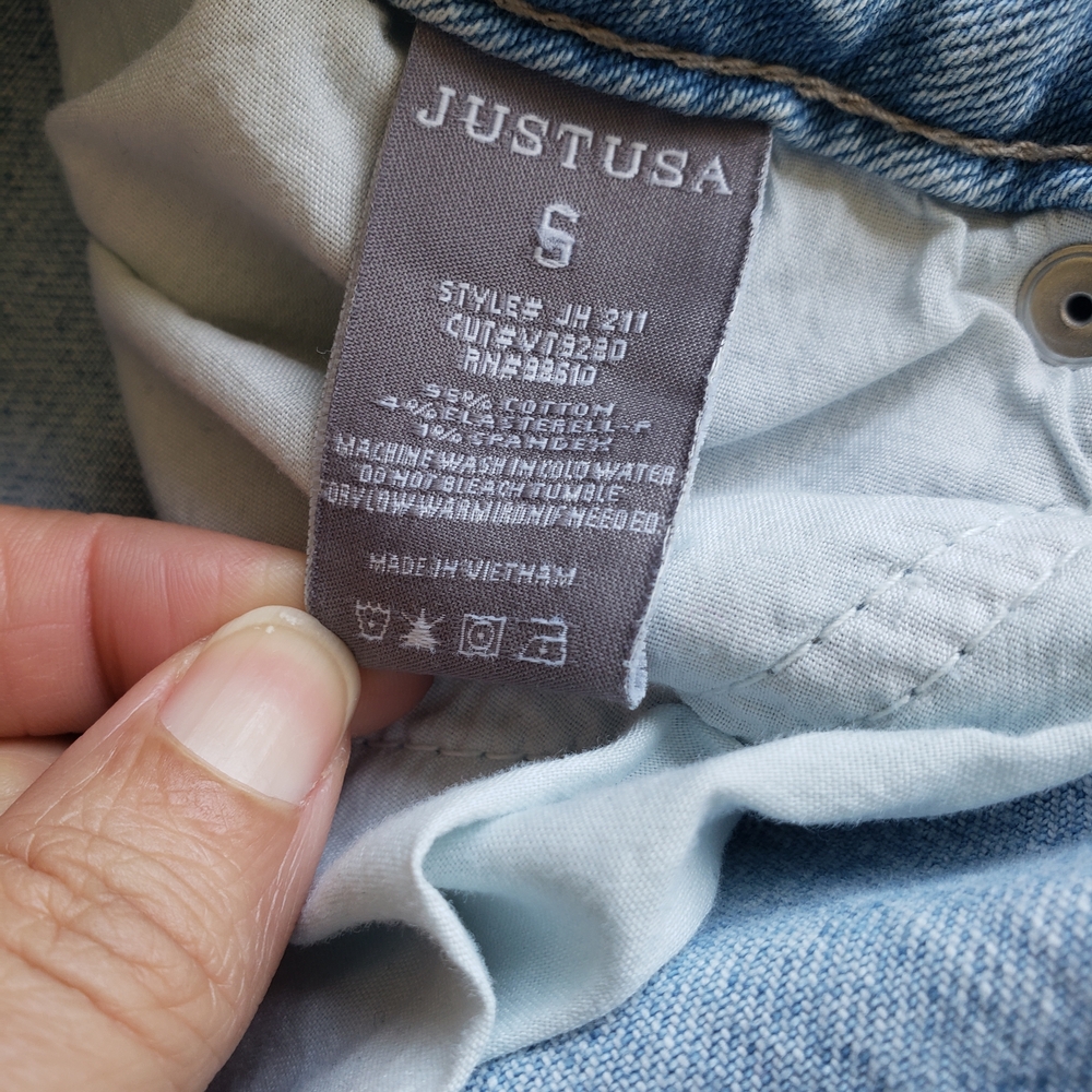 Just USA Blue Jean Shorts Cuffed High Rise. Size Small. - Picture 7 of 7
